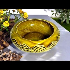 VTG Chic Olive Green Mid-Century McCoy Console Vase for Elegant Home Decor